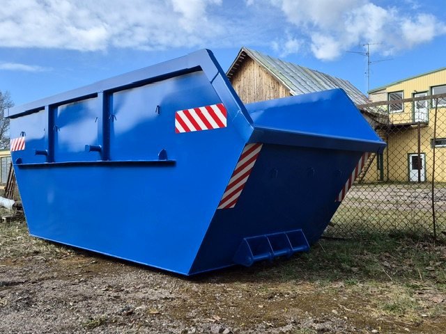 Blue lift-on container